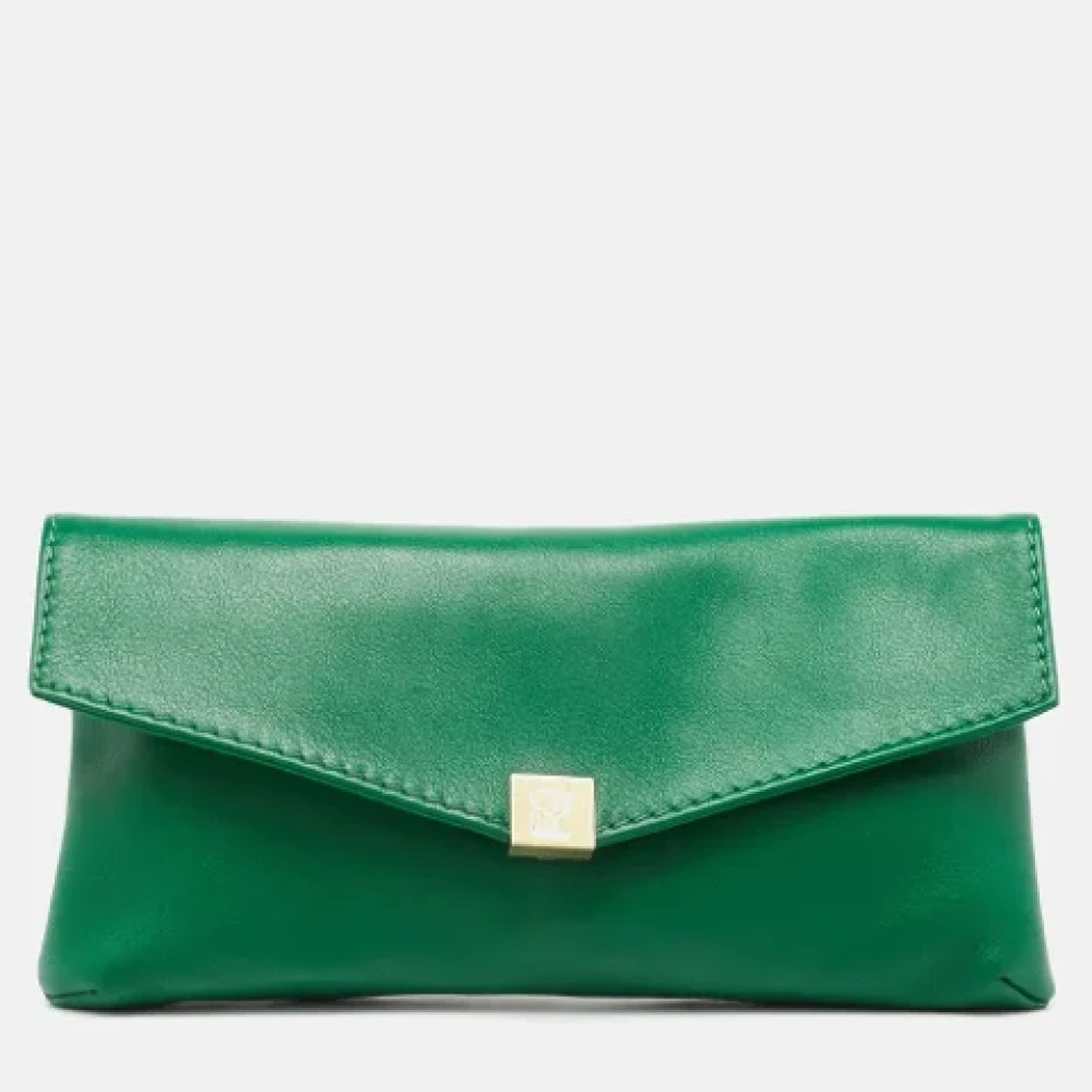 Carolina Herrera Pre-owned Leather clutches Green Dames