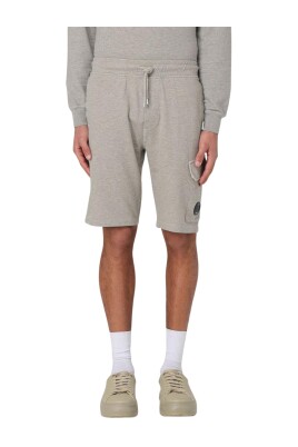 blauwe-cargo-shorts-met-zakdetail