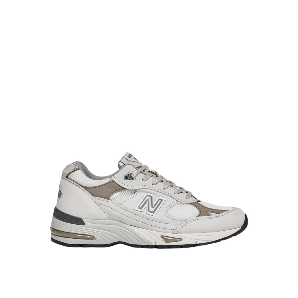 New Balance UK 991 Sneakers - Exklusiv Stil och Kultur White, Herr