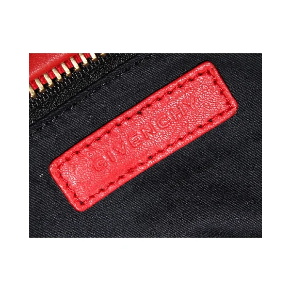 Givenchy Pre-owned Leather handbags Red Dames