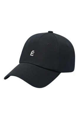 black-studio-hat