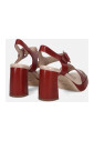 sandales-rouges-en-cuir