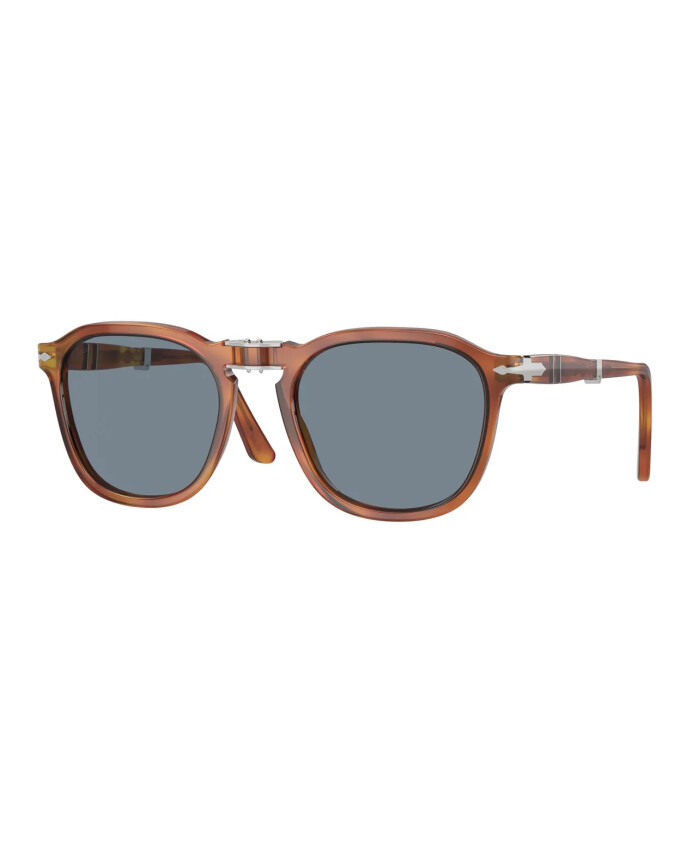 folding-sunglasses-in-blue