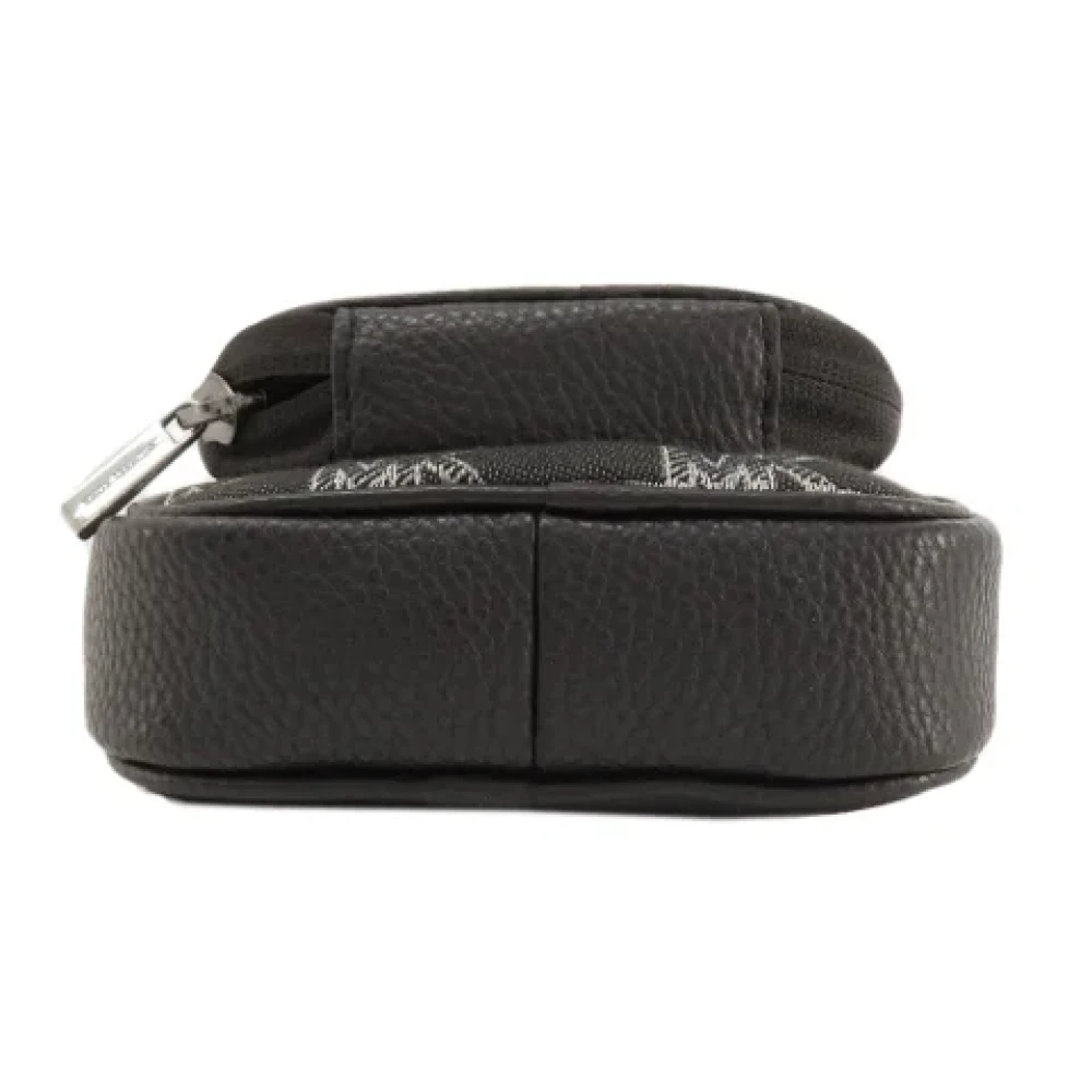 Michael Kors Pre-owned Fabric shoulder-bags Black Dames