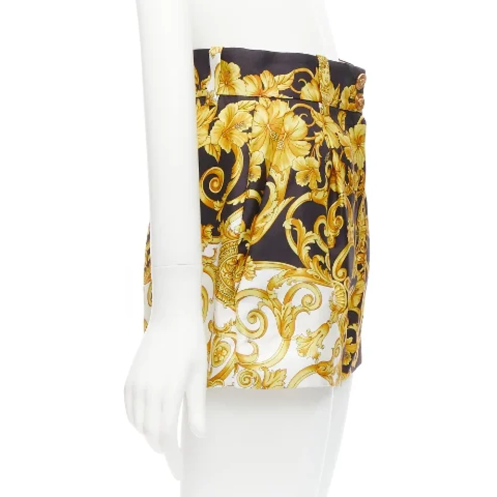 Versace Pre-owned Silk bottoms Yellow Dames