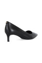 noir-chat-talon-pompe