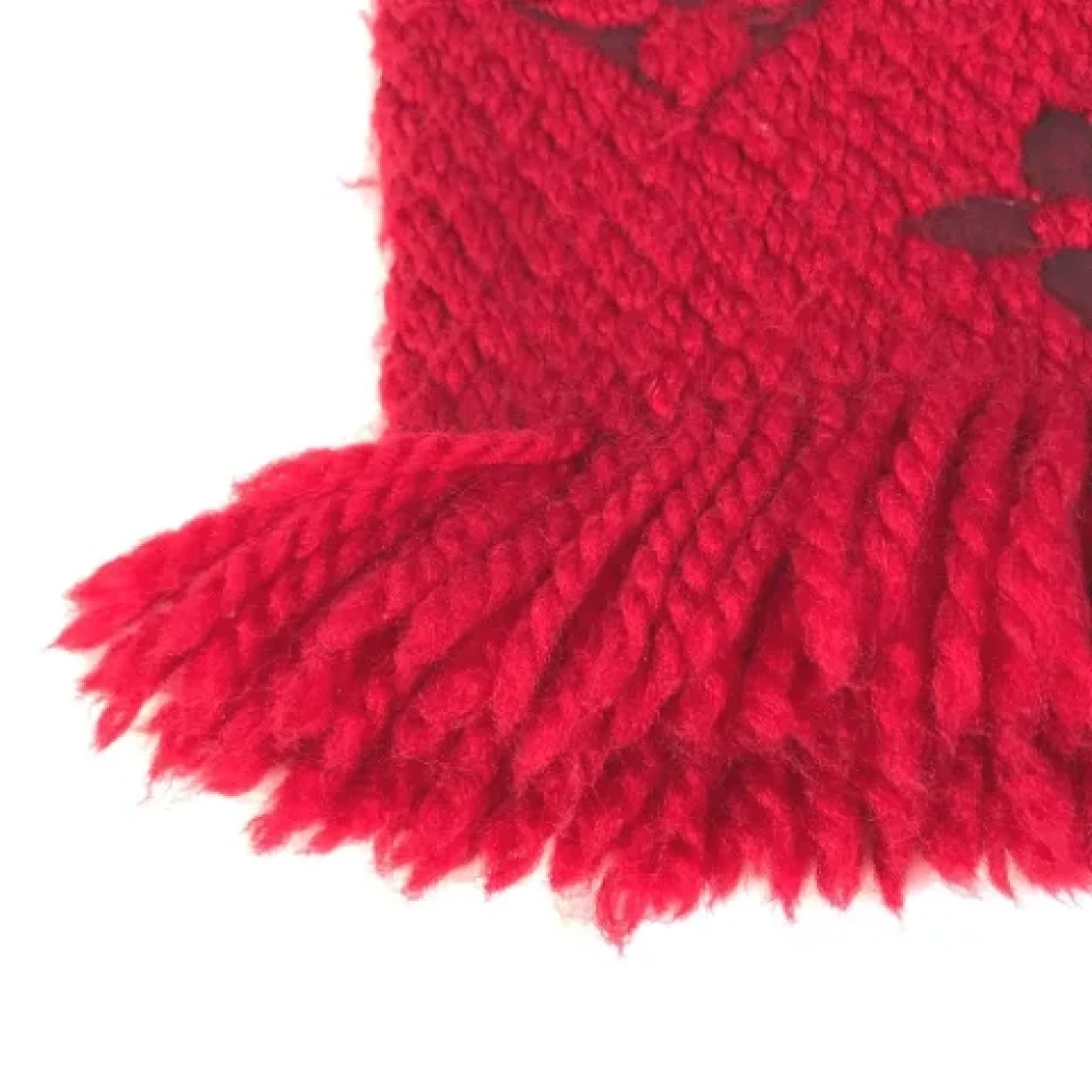 Louis Vuitton Vintage Pre-owned Wool scarves Red Dames