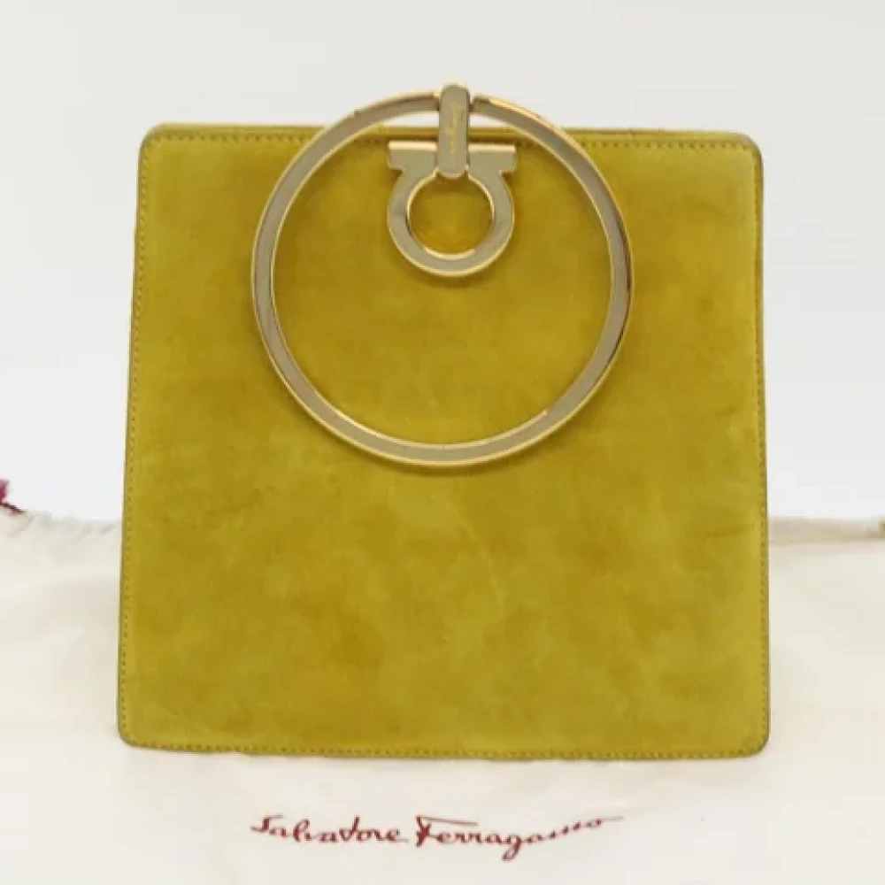 Salvatore Ferragamo Pre-owned Suede handbags Yellow Dames