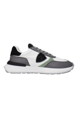 sneakers-en-tissu-blanc-avec-effet-vintage