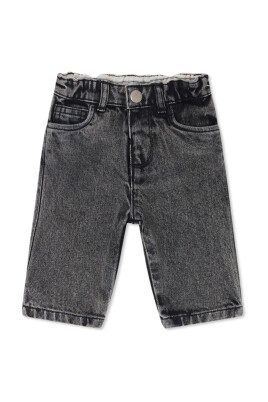 tapered-leg-jeans