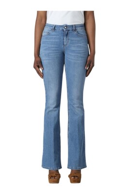 stone-washed-flare-jeans