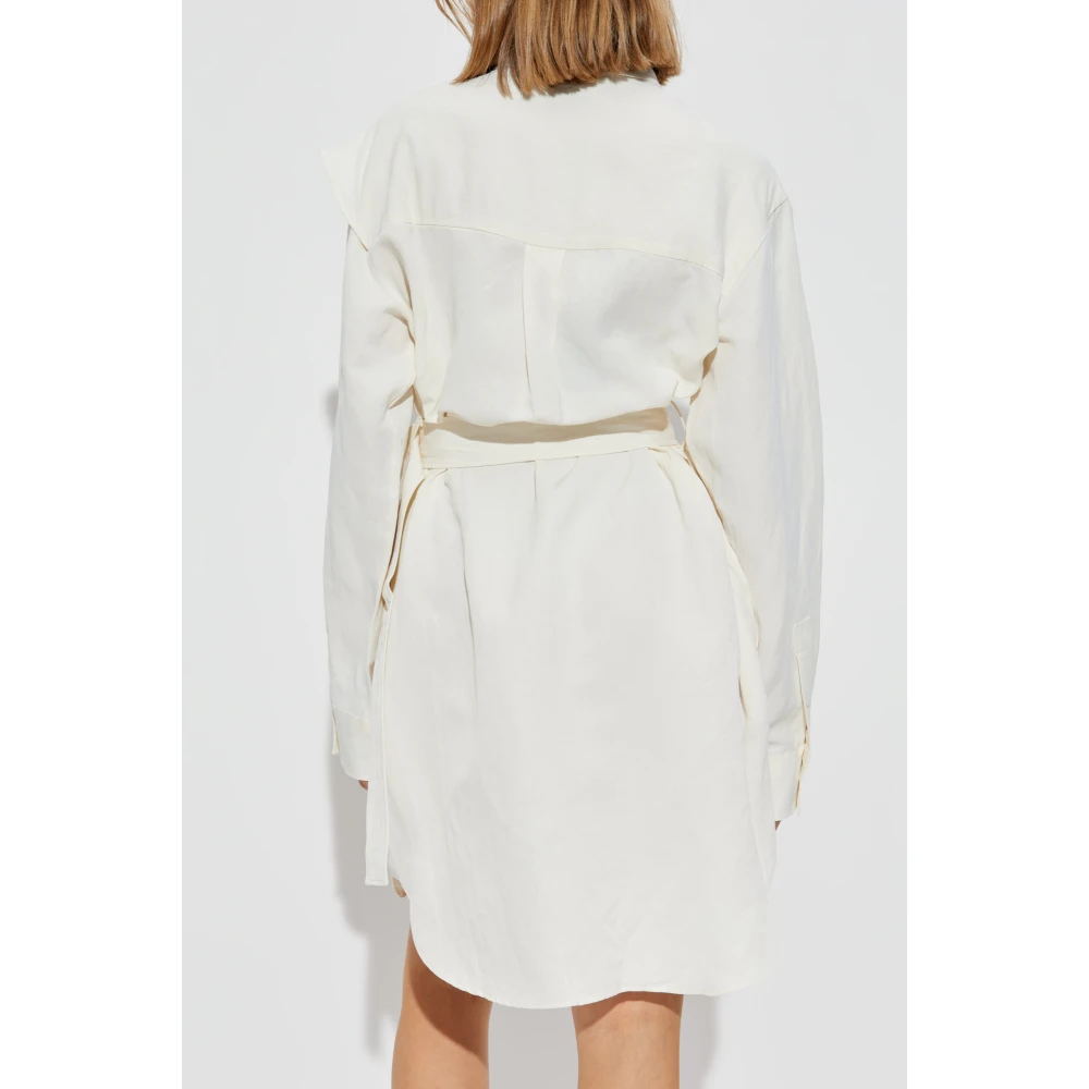 JW Anderson Jurk met riem Beige Dames