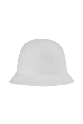 curved-bob-hat