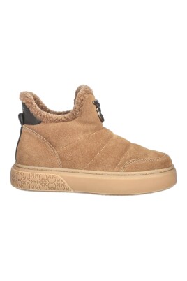 suede-fur-bootie-in-cognac