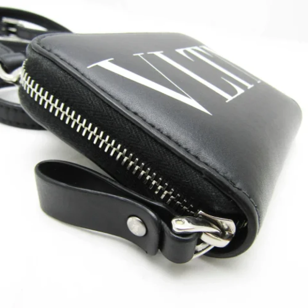 Valentino Vintage Pre-owned Leather wallets Black Dames