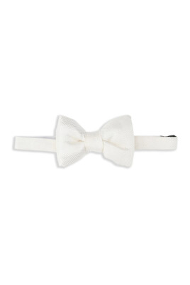 cream-white-bow-tie-subtle-texture