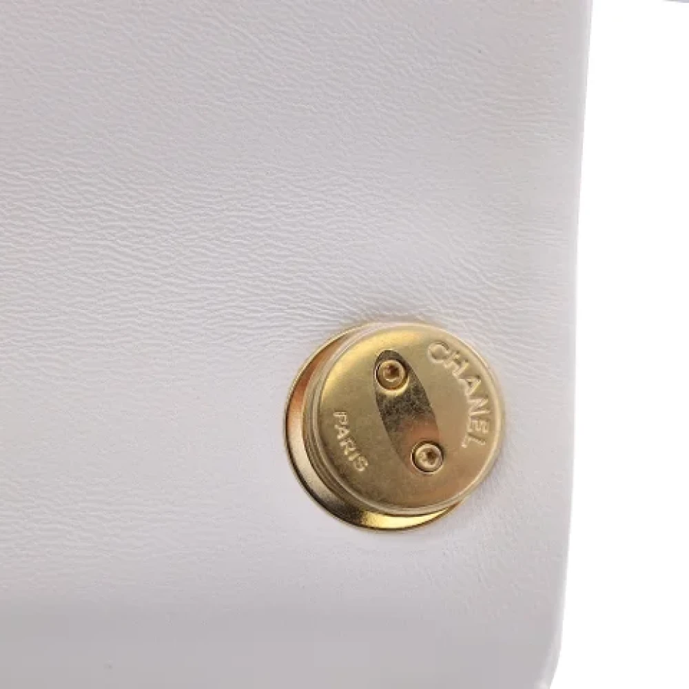 Chanel Vintage Pre-owned Leather crossbody-bags White Dames