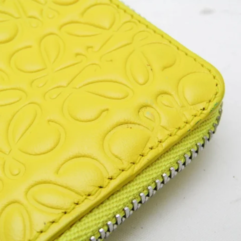 Loewe Pre-owned Leather wallets Yellow Dames