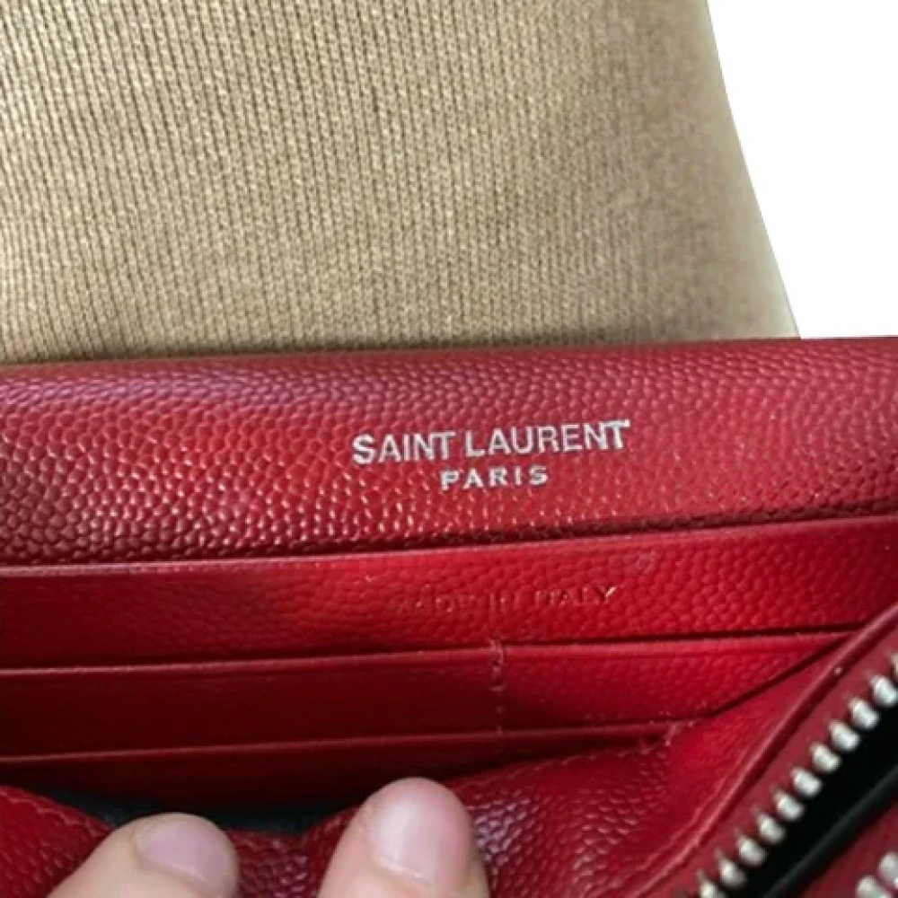 Yves Saint Laurent Vintage Pre-owned Leather wallets Red Dames