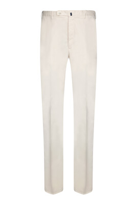 white-trousers-elegant-tailoring-details