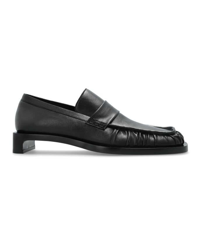 chaussures-en-cuir