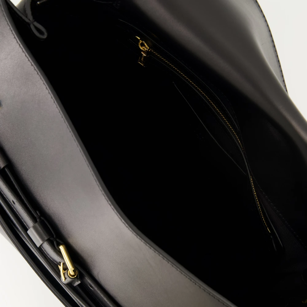 Moschino Zwarte leren schoudertas Black Dames