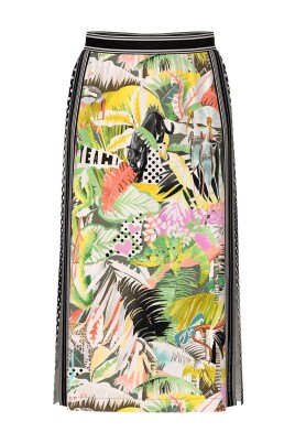 jupe-trapeze-en-satin-avec-motifs