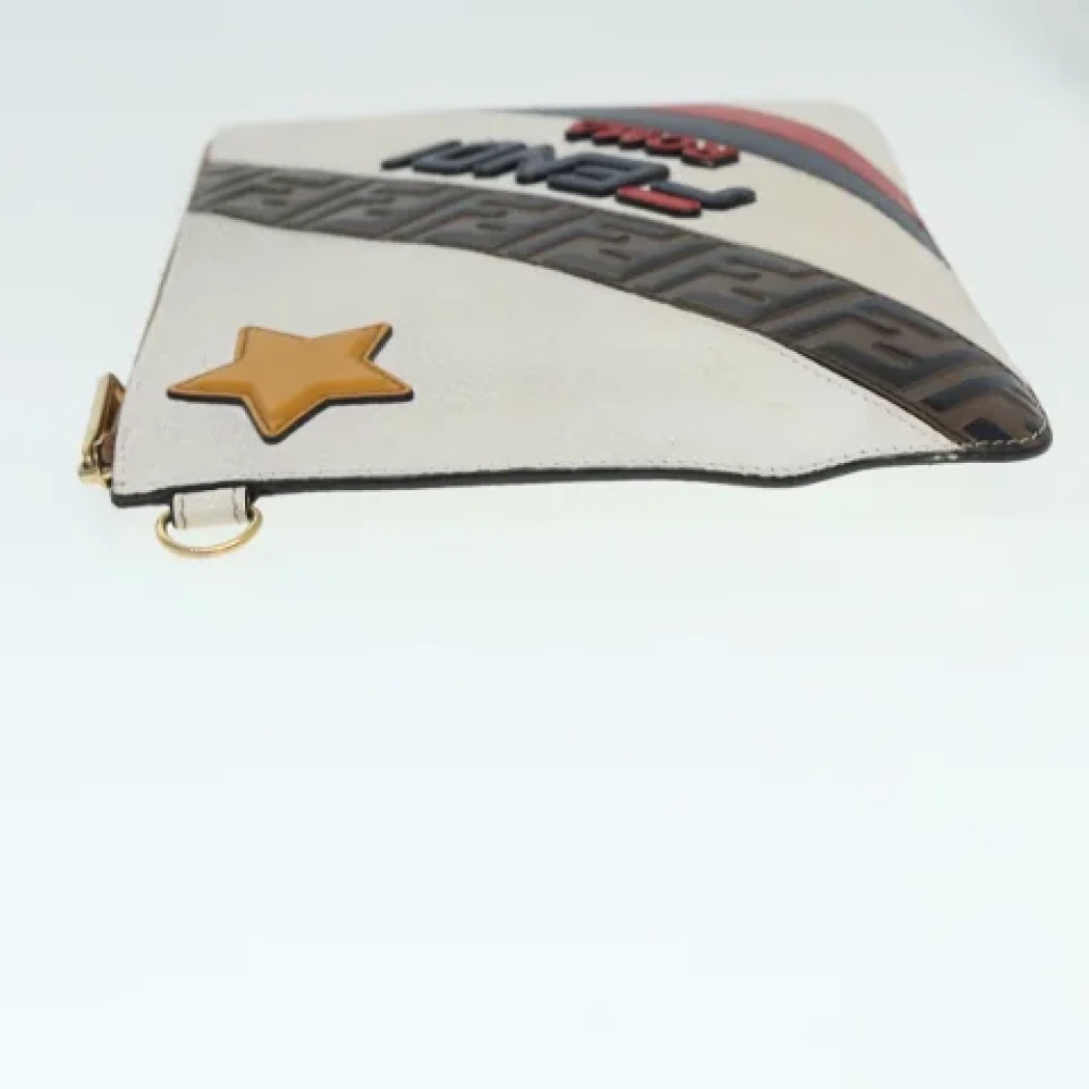 Fendi Vintage Pre-owned Leather clutches Beige Dames