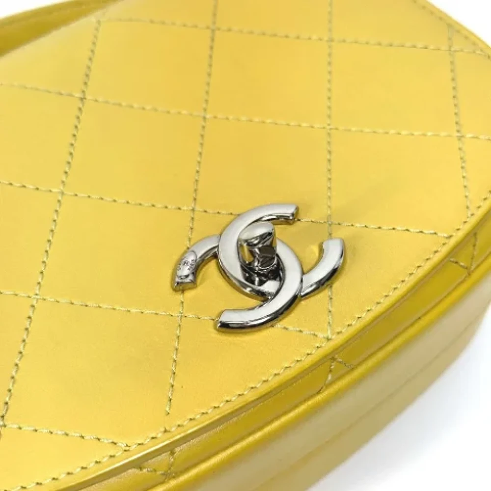 Chanel Vintage Pre-owned Leather chanel-bags Yellow Dames