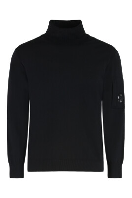 ribbed-knit-turtleneck-sweater