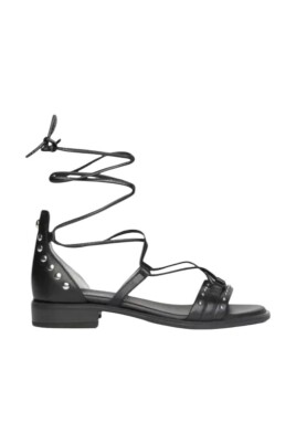 black-flat-sandals-e218670d