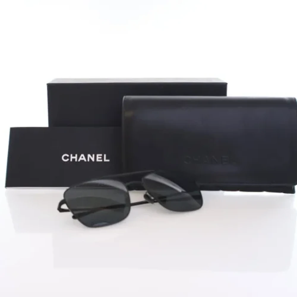 Chanel Vintage Pre-owned Plastic sunglasses Black Dames