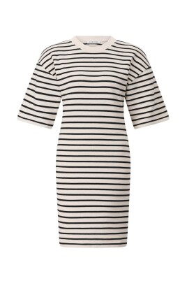 robe-t-shirt-a-rayures