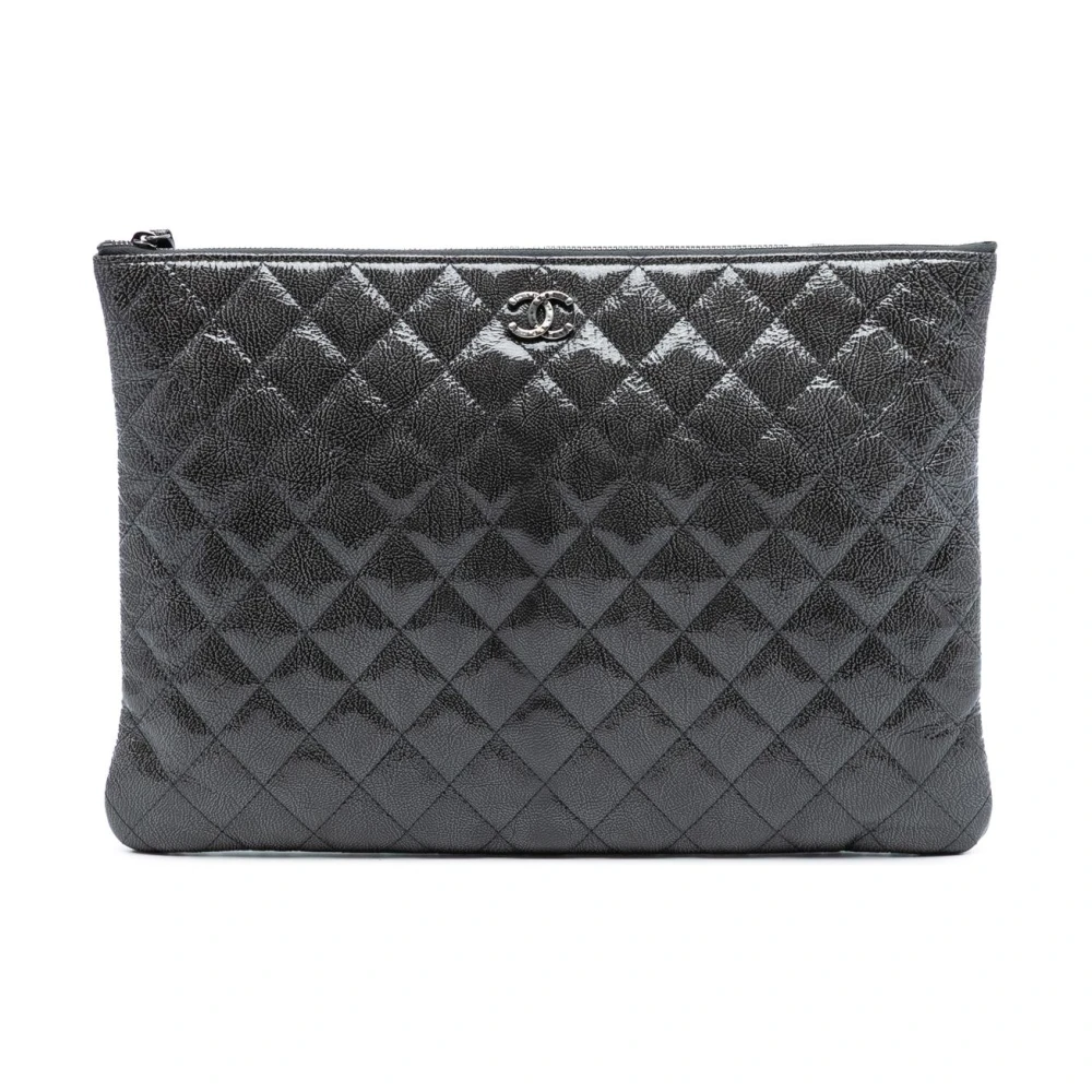 Chanel Vintage Women's Black Vintage Clutches, One Size, Pre-Owned Quilted Pouch