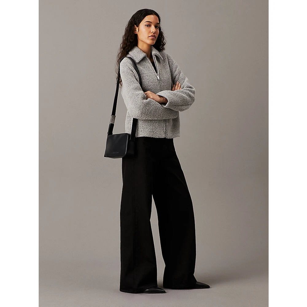 Calvin Klein Geëtste schoudertas met logo voor vrouwen Black Dames