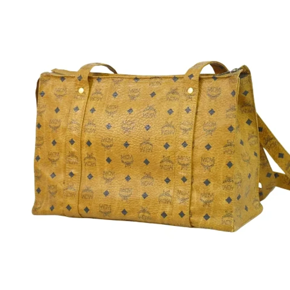 MCM Pre-owned Canvas shoulder-bags Yellow Dames