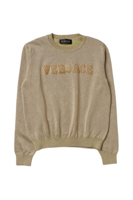 chic-silver-knit-sweater