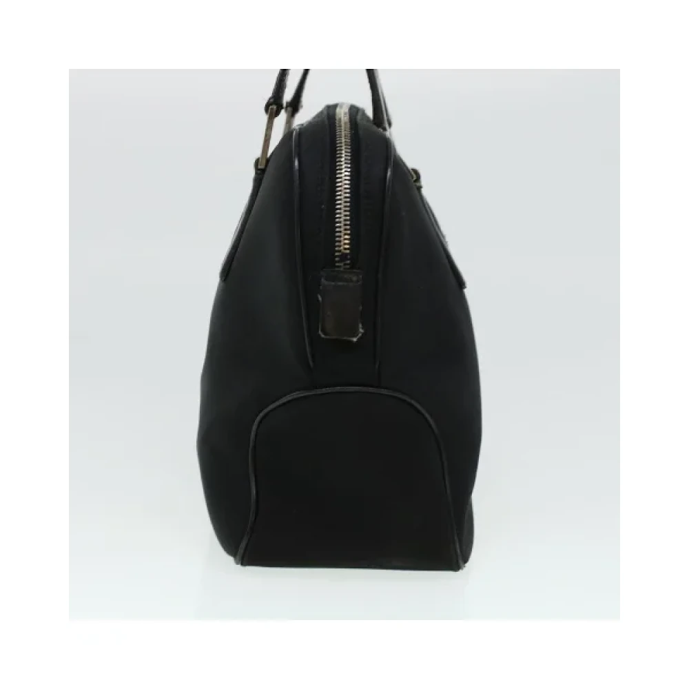 Salvatore Ferragamo Pre-owned Zwarte Nylon Handtas van Salvatore Ferragamo Black Dames