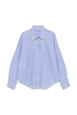 blue-button-up-shirt-long-sleeves