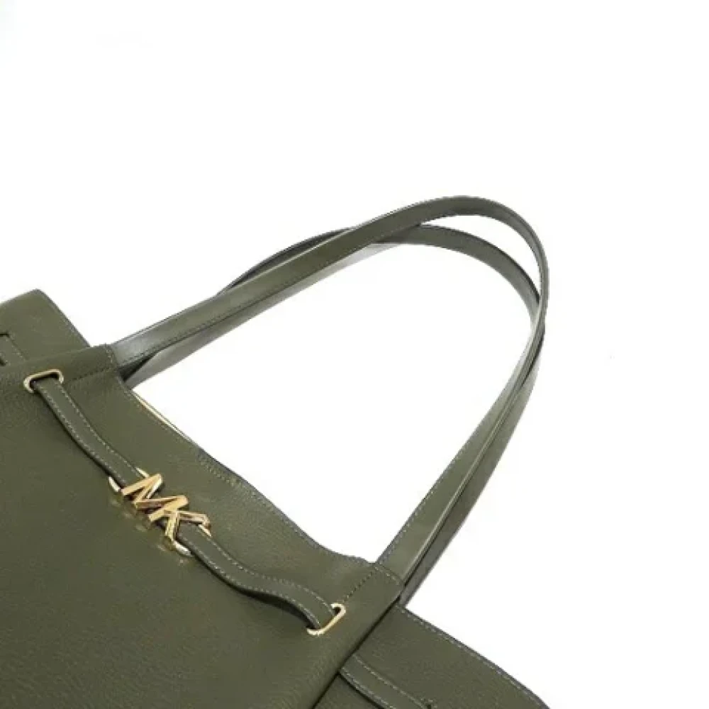 Michael Kors Pre-owned Leather totes Green Dames