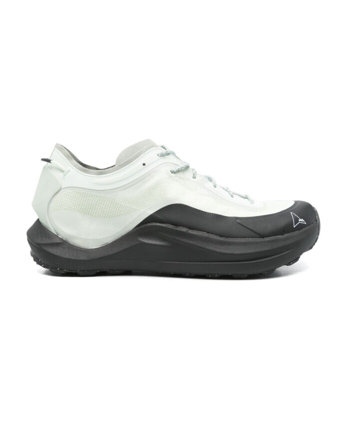 sneakers-gris-avec-semelle-vibram-r