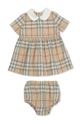 dress-with-a-plaid-pattern