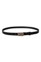 elegante-ceinture-en-cuir-noir-avec-boucle-argentee