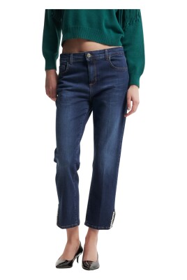 rhinestone-slit-jeans