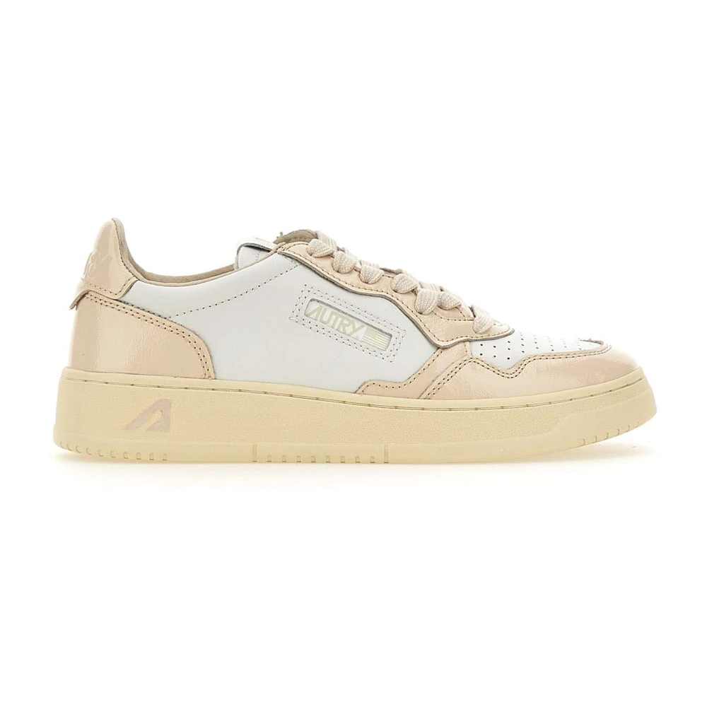 Autry Women's White Sneakers, 4 Uk, Medalist Low