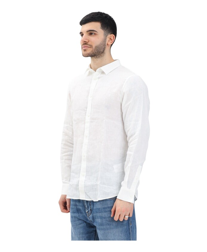 chemise-blanche-en-lin-a-manches-longues