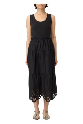 navy-dress-with-ts-style