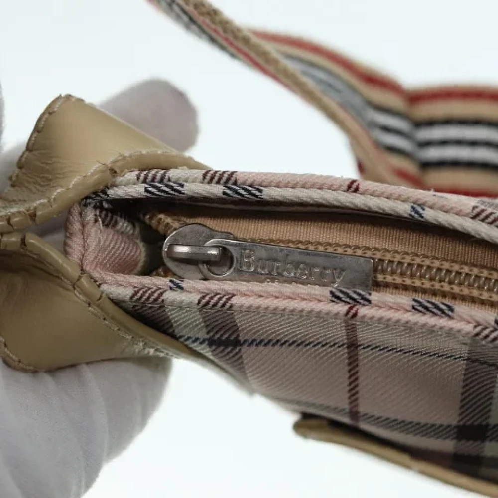 Burberry Vintage Pre-owned Fabric shoulder-bags Beige Dames