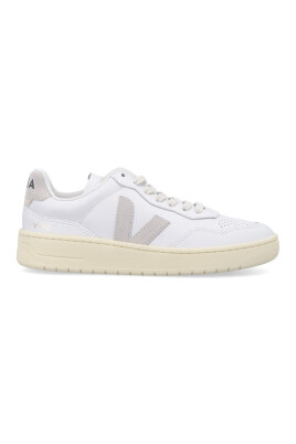 white-sneakers-leather-lace-up-rubber-sole