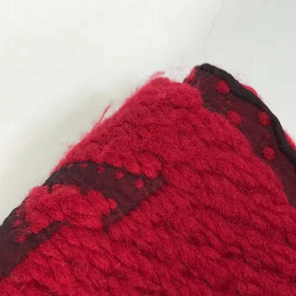 Louis Vuitton Vintage Pre-owned Silk scarves Red Dames